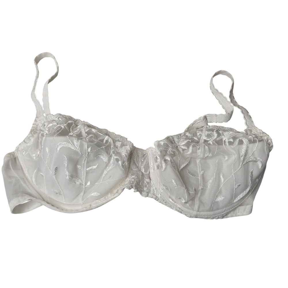 Victoria's Secret Bra Womens 38B White Embroidered Unlined Underwire 129001-092